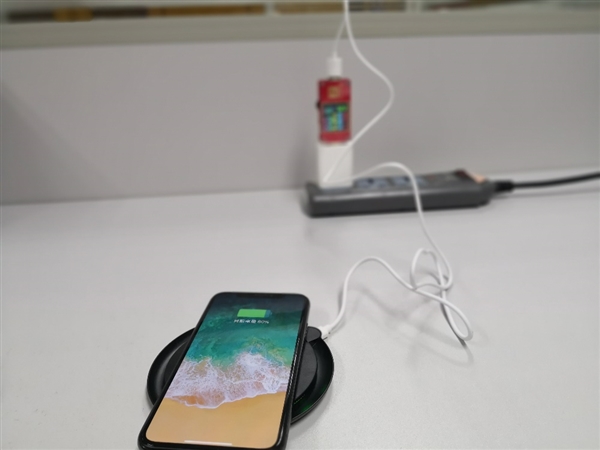 對比評測：南孚Aircharge和mophie誰是無線充速度之王？